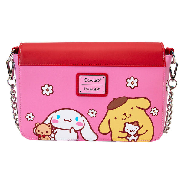 Détail brodé et imprimé du sac Loungefly représentant Hello Kitty et ses amis sur le rabat