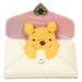 Détail du motif Lettre d'Amour sur le portefeuille Winnie l'Ourson Loungefly