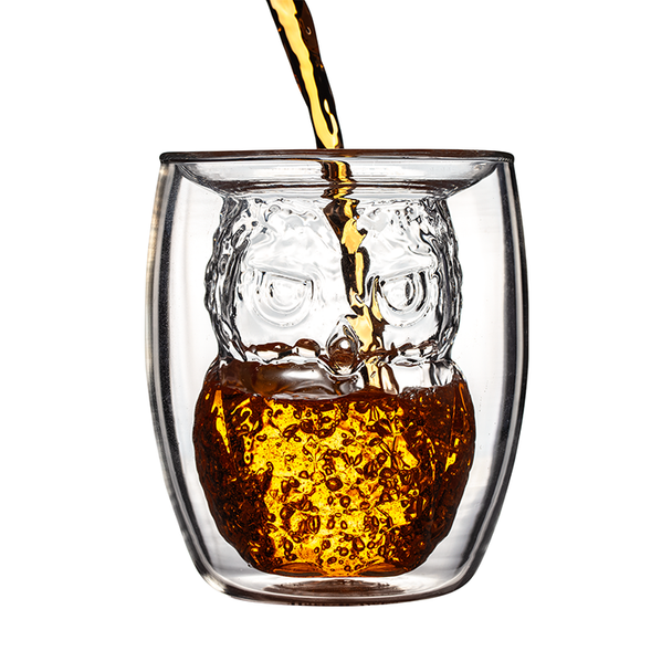 Profil latéral du tumbler Hedwig montrant la texture et le design 3D détaillé.