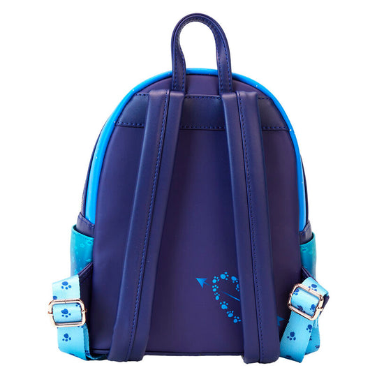 Détail du motif du sac à dos Loungefly montrant les personnages principaux du film La Belle et le Clochard