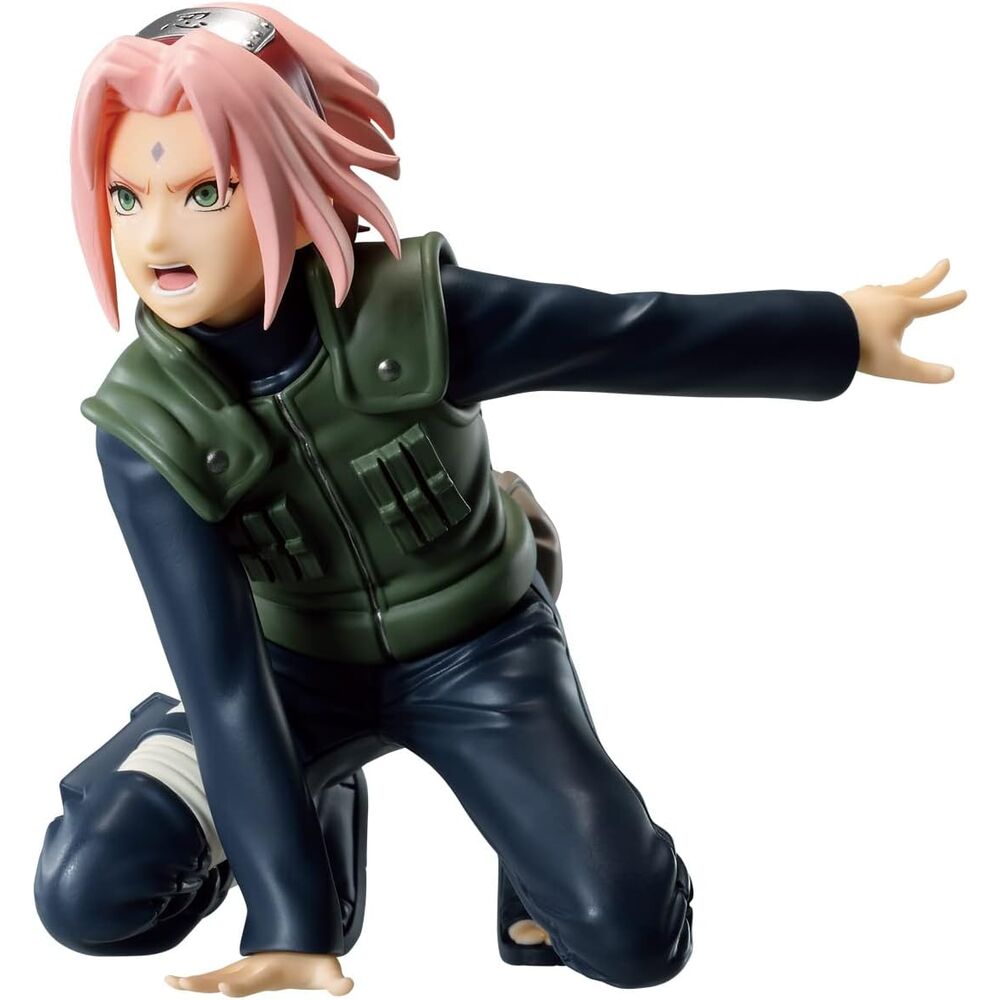 Profil gauche de la figurine Sakura Haruno Naruto Shippuden montrant sa pose dynamique