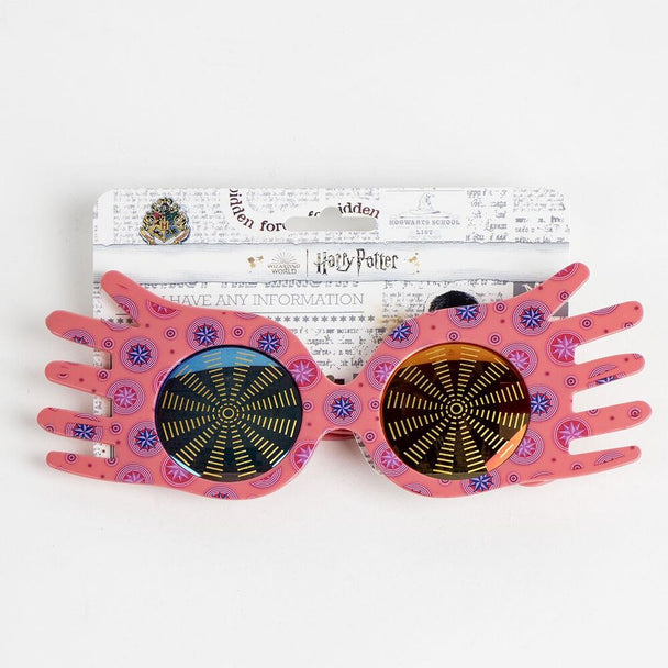 Détail des lunettes de soleil Luna Lovegood CERDÁ montrant la taille 14,5x4,8x15 cm et la finition de qualité