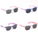 Photo des lunettes Hello Kitty CERDÁ accompagnées d'un sac de plage coloré