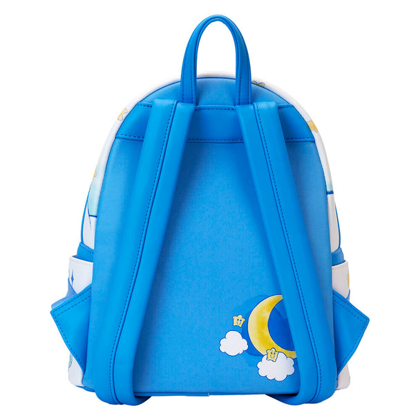 Détail des illustrations colorées des personnages Care Bears sur le sac à dos Loungefly