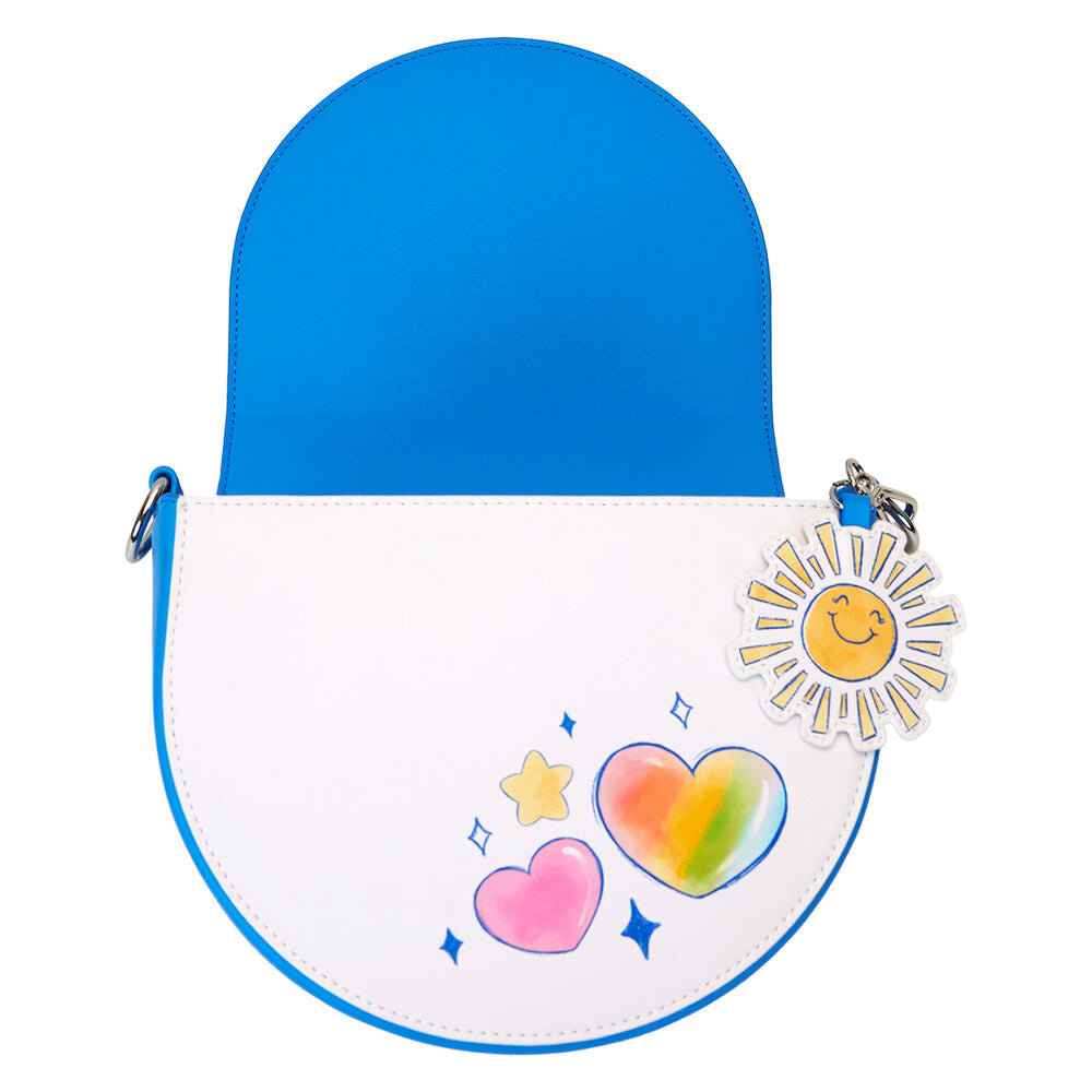 Détails embossés et appliqués sur le cuir vegan du sac à épaule LOUNGEFLY Care Bears Rainbow