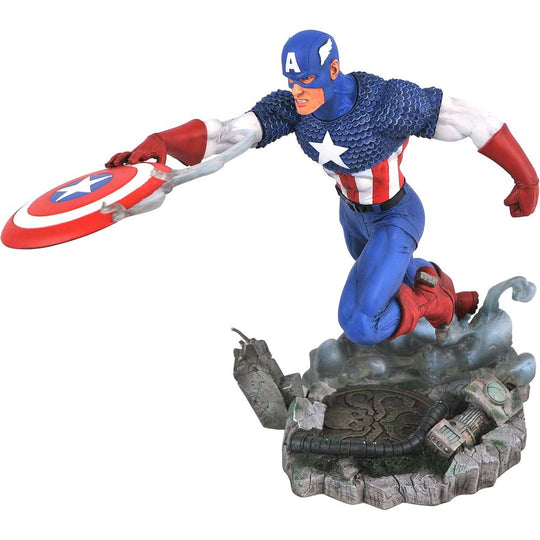 Détail de la sculpture Captain America en PVC montrant les traits du visage et costume