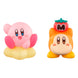 Détail de la base d'une figurine Kirby Friends BANDAI, montrant le logo de la marque et la qualité de la conception de cette pièce de collection.