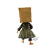 Vue arrière de la figurine Little Nightmares Mono mettant en valeur la capuche
