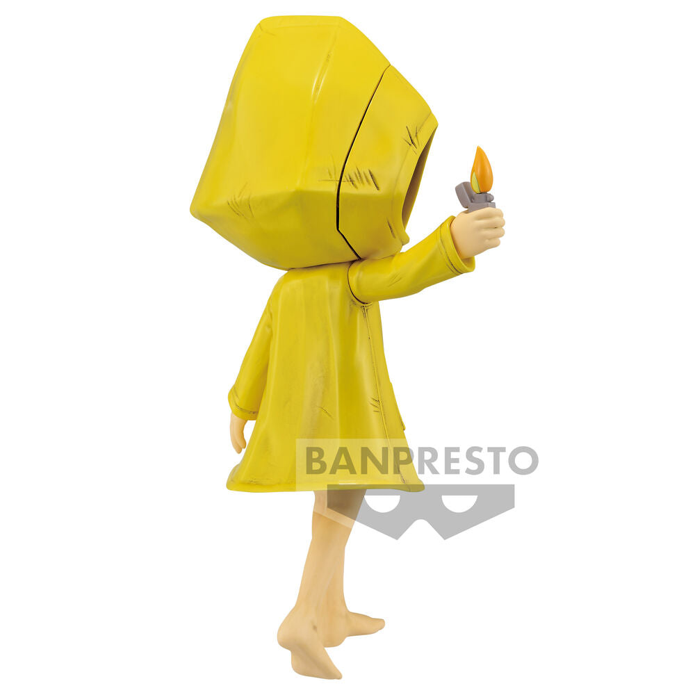 Gros plan sur le visage expressif de la figurine Six, illustrant le design du personnage