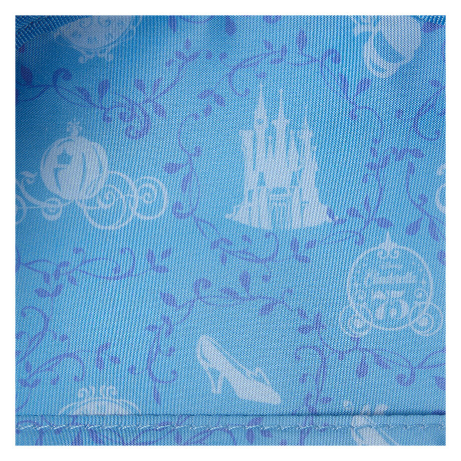 Intérieur doublé assorti du sac à dos Loungefly Disney Cendrillon avec motifs exclusifs
