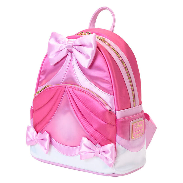 Détail des illustrations colorées et appliqués satinés sur les côtés du sac à dos Loungefly Cendrillon