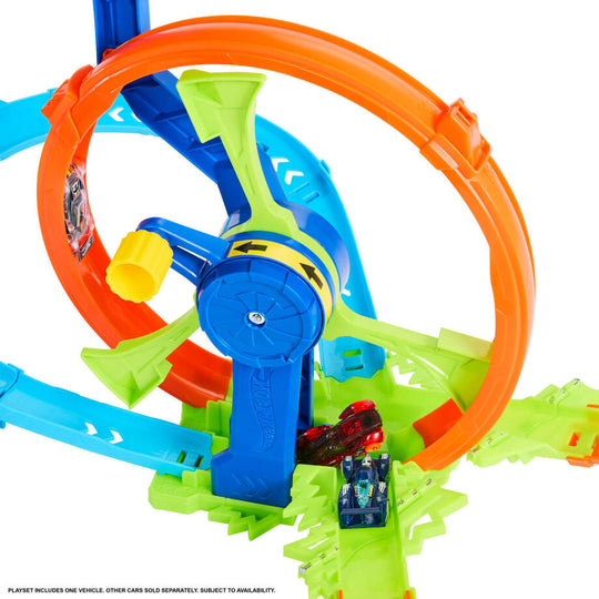 Vue d’ensemble du set Hot Wheels Rapid Launch & Loop montrant la boucle, les courbes et la zone de collision.