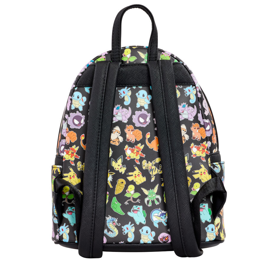 Détail des bretelles ajustables et de la texture du sac à dos Loungefly Pokémon