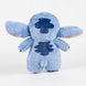 Gros plan sur la texture douce en polyester du sac peluche Stitch Disney CERDÁ
