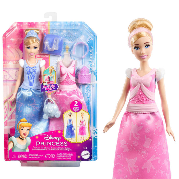 Poupée Cendrillon Disney avec tenue de bal bleue et accessoires assortis sur fond blanc
