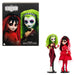 Poupée Bitelchus Monster High en tenue détaillée avec accessoires sur support transparent