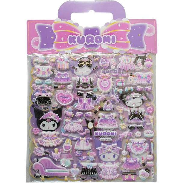 Plan rapproché d'un sticker embossé Hello Kitty coloré sur fond blanc, format 10x21cm