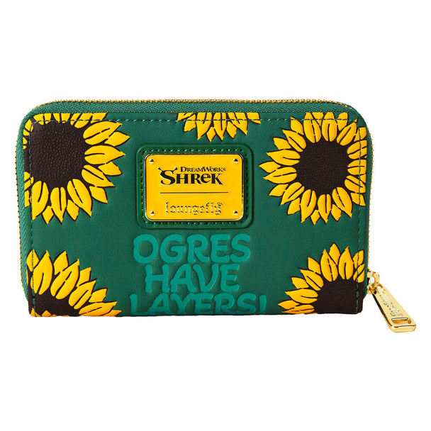 Vue rapprochée des détails embossés et estampillés du portefeuille Loungefly Shrek Spring Vibes