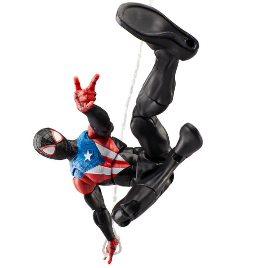 Photo de groupe avec la figurine Miles Morales Boricua Suit et ses accessoires