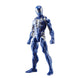Close-up sur les mains de la figurine Spider-Man 2 avec accessoires Anti-Venom