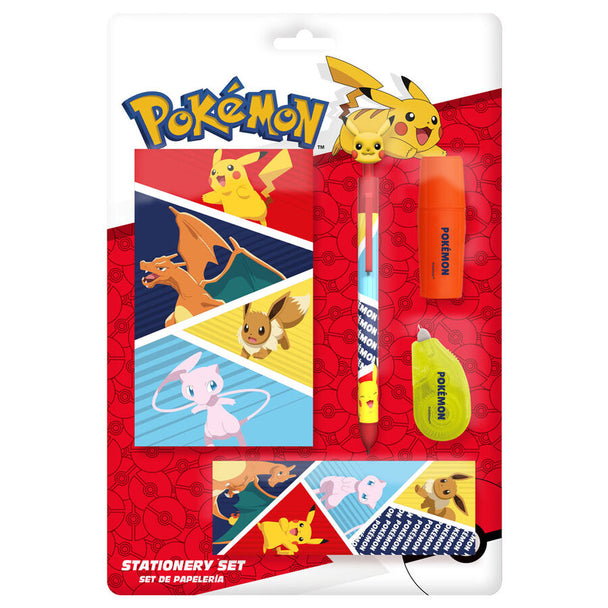 Vue d'ensemble du set de papeterie Pokémon CYP BRANDS avec cahier, stylo, surligneur et correcteur sur fond blanc