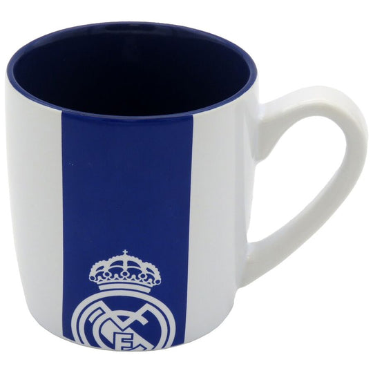 Mug en céramique de 380ml aux couleurs et logo officiels du Real Madrid, vue de face.