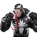 Figurine Venom Marvel Legends posée sur un support pour exposition