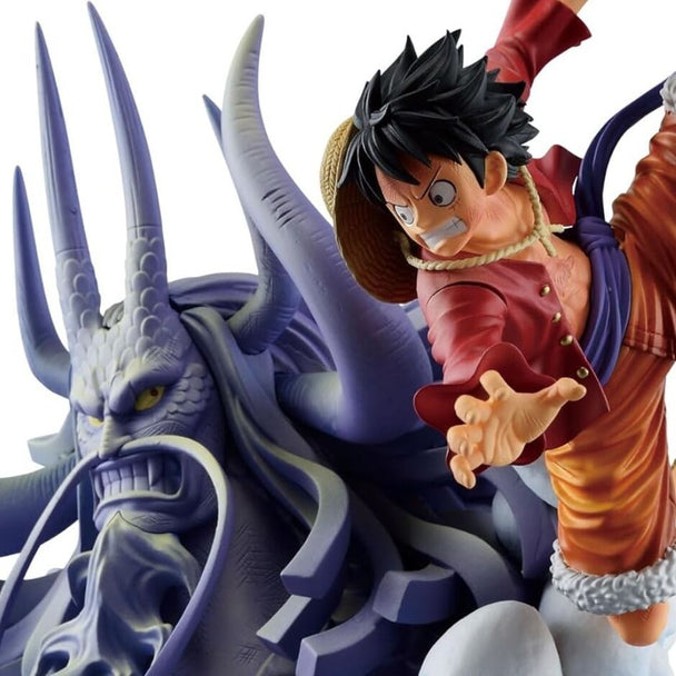 Vue latérale de la figurine Monkey D. Luffy Dioramatic BANPRESTO, mettant en valeur la posture dynamique