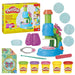 Vue du microscope lumineux Play-Doh HASBRO avec 4 lames transparentes prêtes à l'emploi