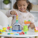 Pâte Play-Doh fraîchement mélangée dans un bol transparent