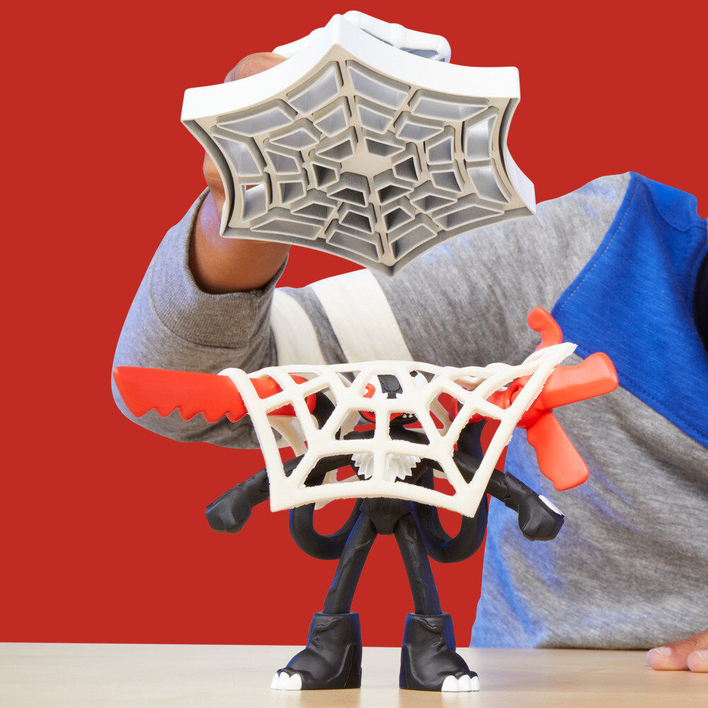 Mise en scène de Spider-Man balançant sa toile pour sauver le trésor