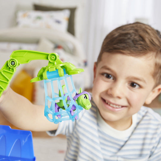 Vue rapprochée du bras articulé avec pince du playset Marvel