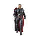Gros plan sur le visage menaçant de la figurine Moff Gideon de Star Wars Black Series