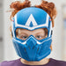 Image rapprochée du logo Captain America sur le masque officiel Brave New World