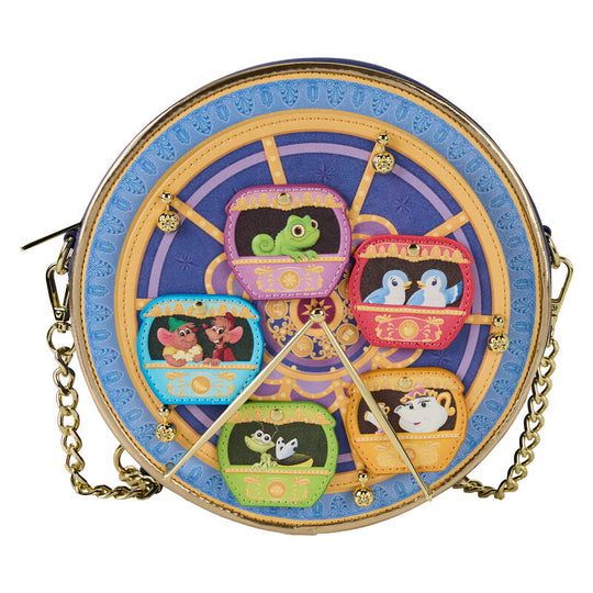 Vue rapprochée des appliqués et bijoux imitation dorés sur le sac Loungefly Disney Princess Carousel