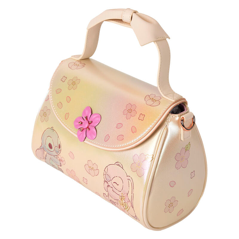 Détail des appliqués floraux irisés et nœuds 3D sur le sac Disney Stitch