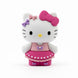 Image montrant l’échelle de la figurine Hello Kitty à côté d’un objet courant