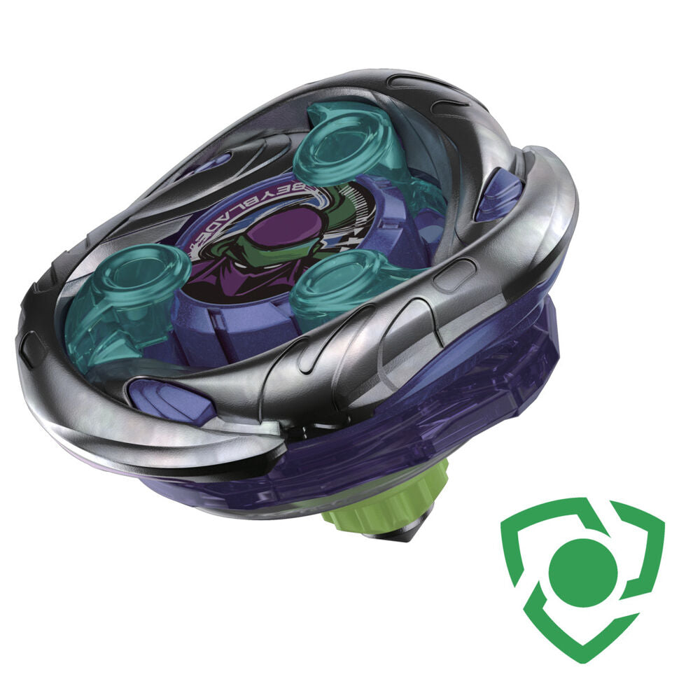 Enfant jouant avec la toupie Beyblade X Shadow Shinobi dans un environnement intérieur