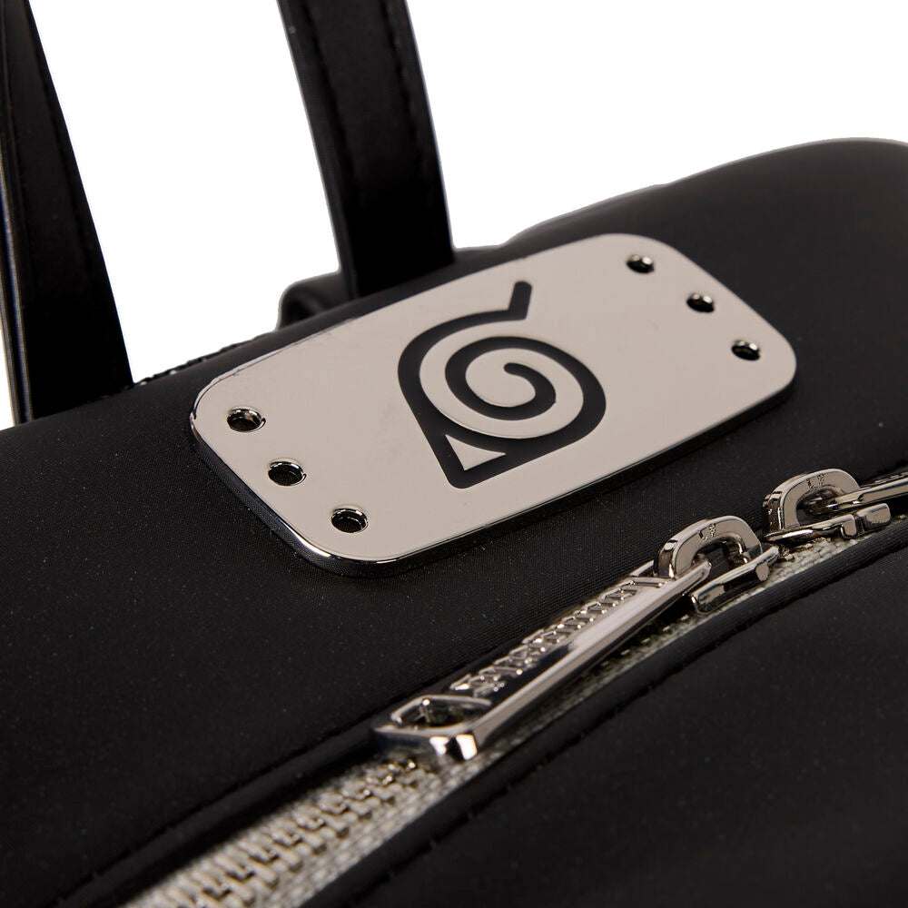Présentation complète du sac à dos Loungefly Naruto Shippuden avec finitions brillantes et design unique