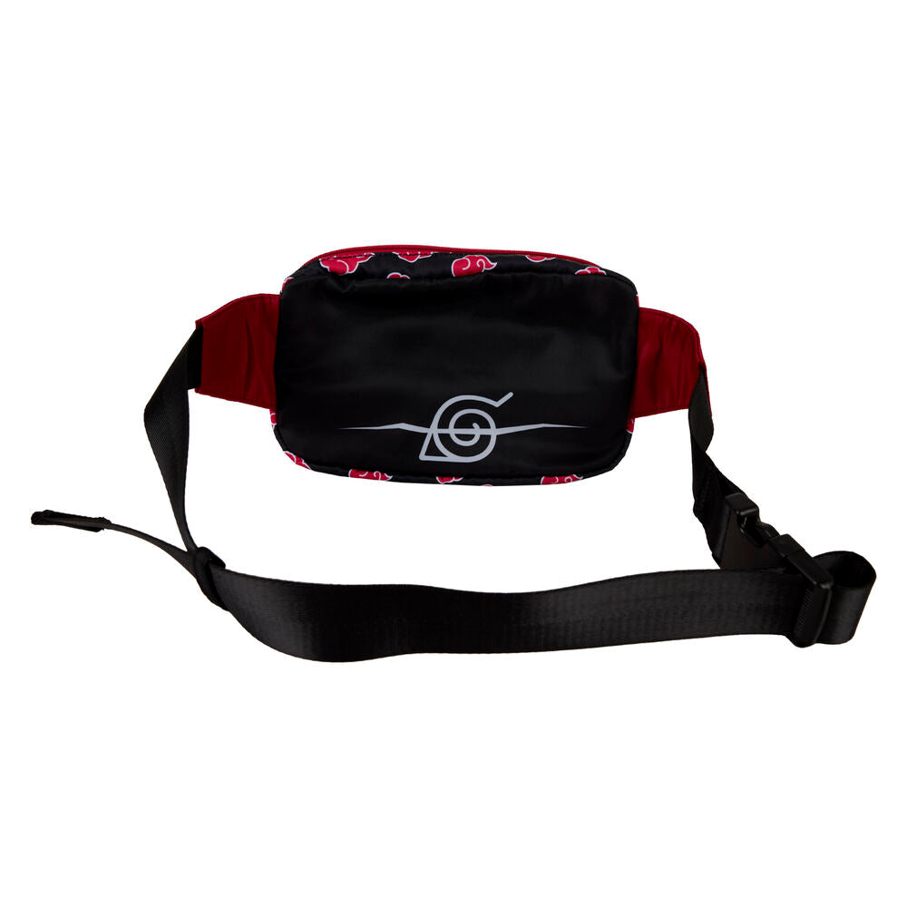 Détail du pendentif métallique moulé et des détails embossés sur le sac ceinture Naruto Shippuden Loungefly