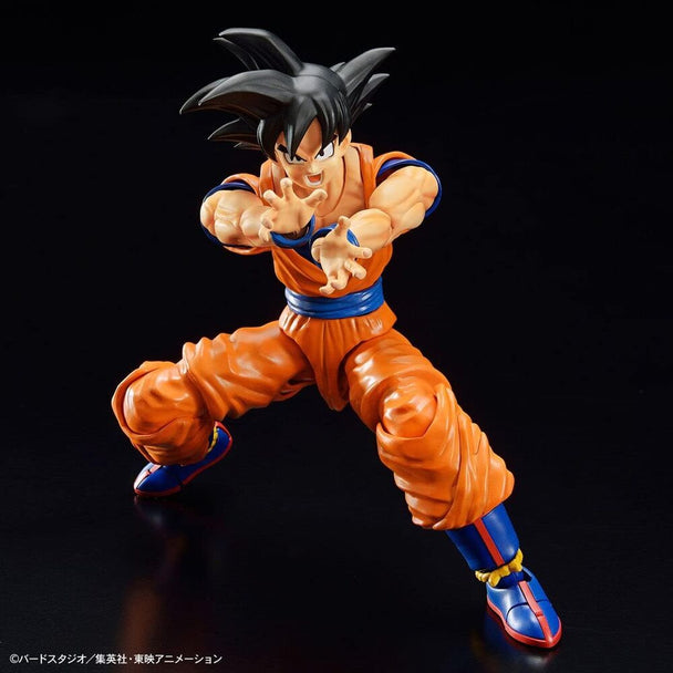 Profil gauche de la figurine Son Goku DBZ Re:Run montrant les articulations mobiles
