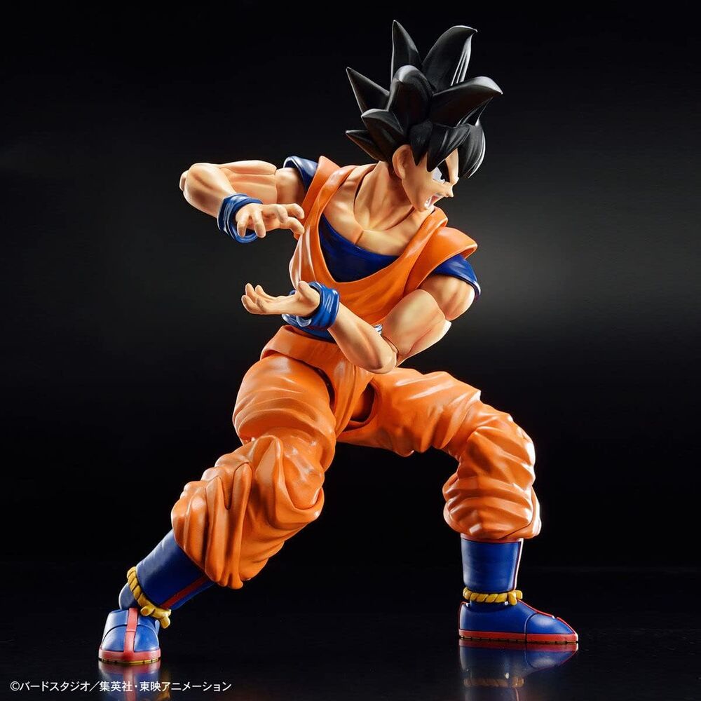 Vue arrière de la figurine Son Goku Dragon Ball Z Re:Run mettant en valeur le design plastique