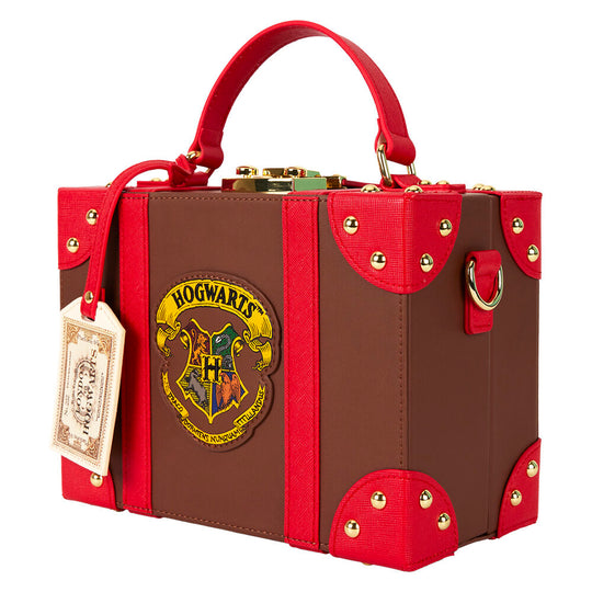Photo du sac valise Loungefly Harry Potter avec un fond évoquant le thème magique du train