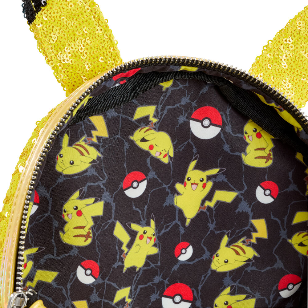 Intérieur du sac à dos Loungefly Pikachu avec doublure assortie et finitions soignées