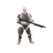 Vue rapprochée du visage de la figurine Dengar avec casque et détails réalistes