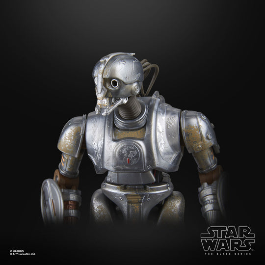 Comparaison de taille de la figurine SM-33 avec un objet du quotidien