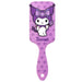 Brosse à cheveux Hello Kitty Kuromi, vue de face, montrant le design détaillé des personnages et la qualité des poils souples.