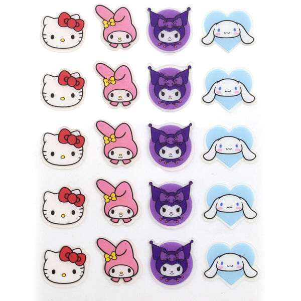 Gros plan sur un patch anti-imperfection Hello Kitty appliqué sur la peau pour une protection ciblée