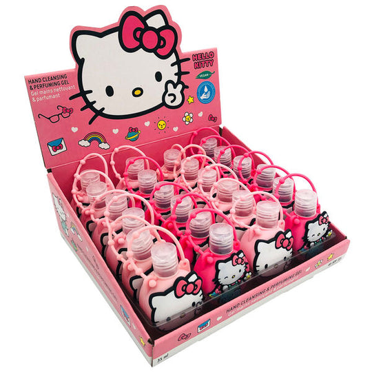 Présentation du gel désinfectant Hello Kitty en usage quotidien dans un sac à main