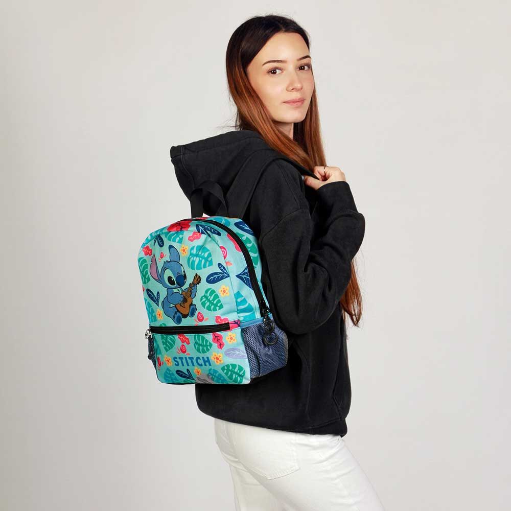 Côté du sac à dos avec deux poches en mesh pour bouteille ou accessoires